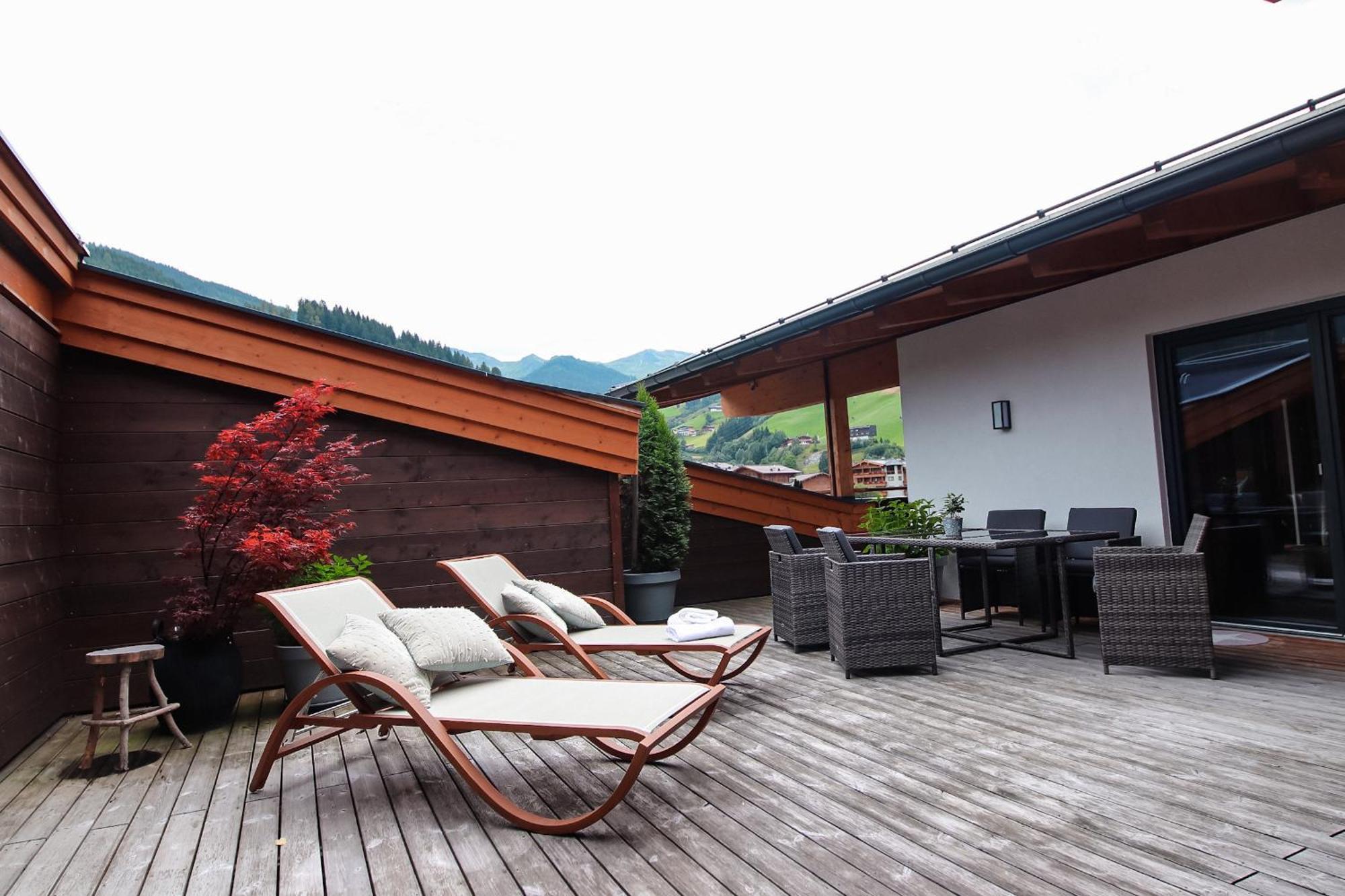 Thomsn-Alpine Rock Hotel Saalbach-Hinterglemm Exterior photo